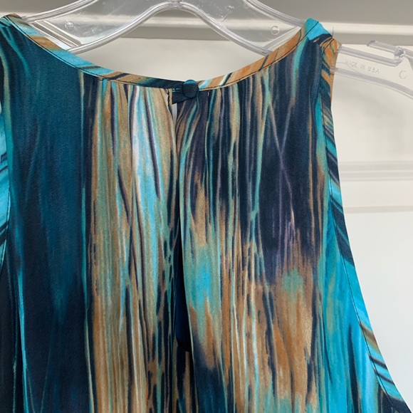 HP🧚🏼 Rivier Midi Dress - Picture 9 of 11